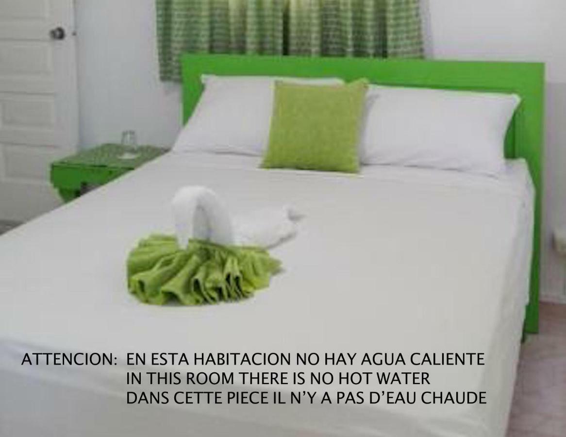 Arboleda Hostal Santo Domingo Habitación foto